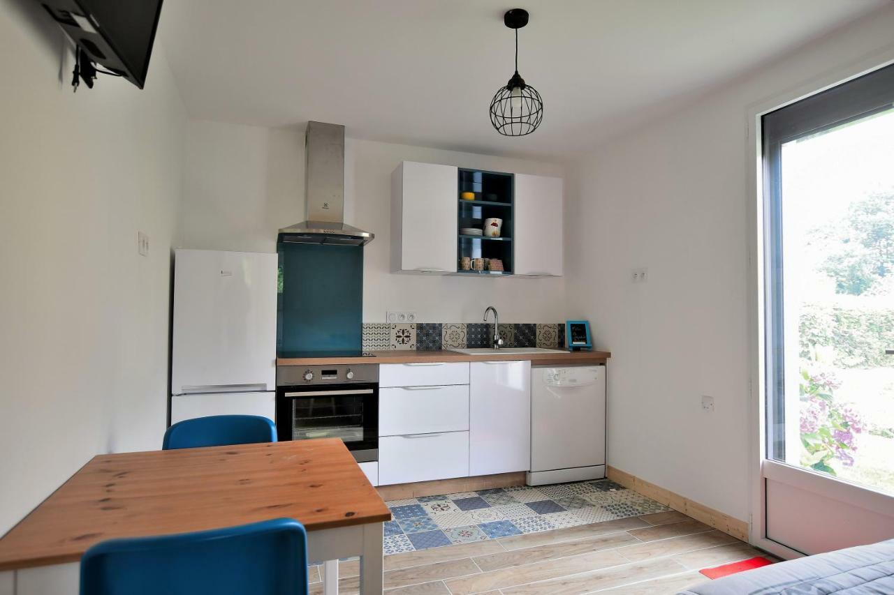 Appartement Cosy Avec Terrasse บาญเญอ-เดอ-บีกอร์ ภายนอก รูปภาพ